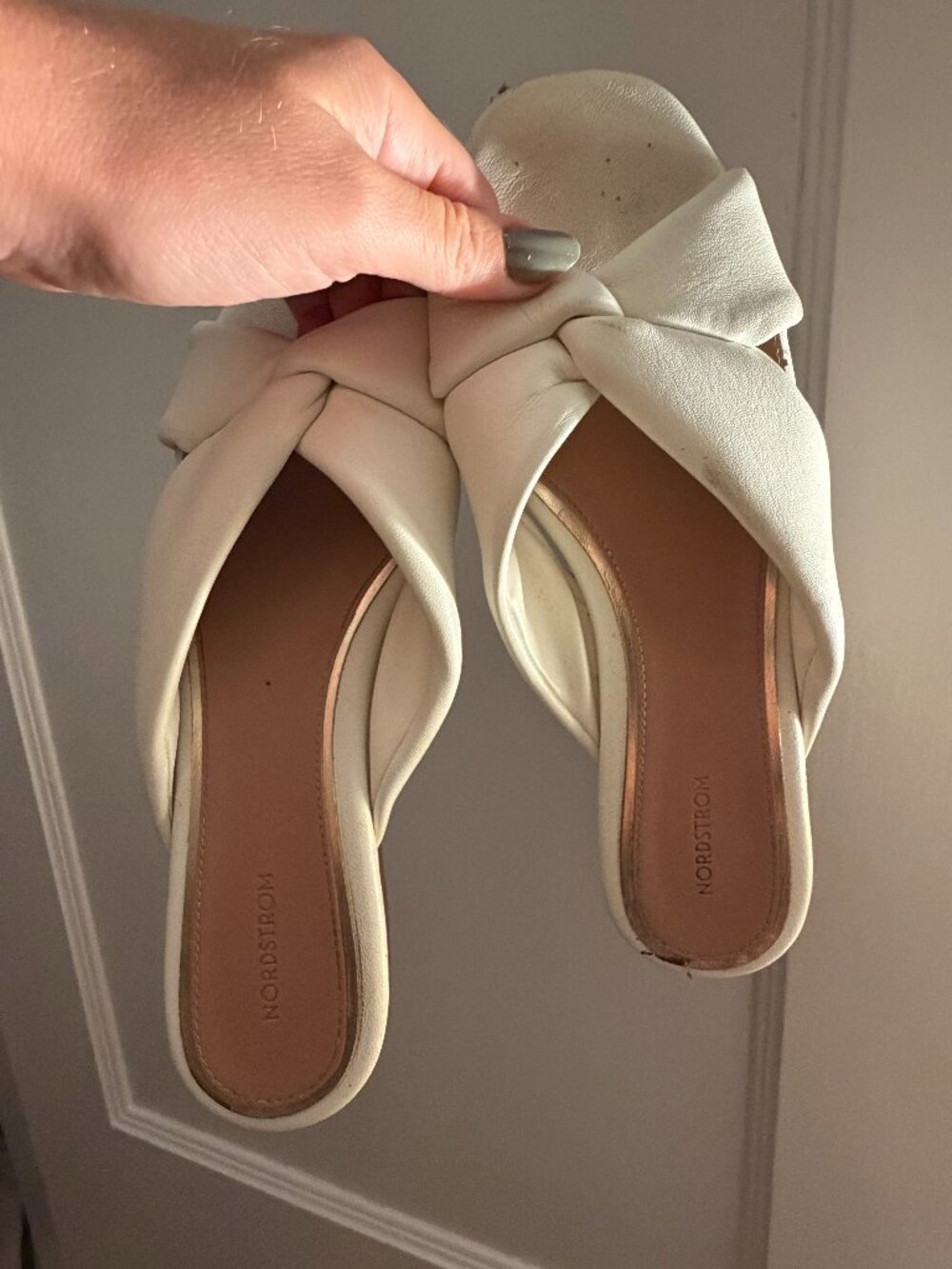 Nordstrom White Leather Sandal (size 10)